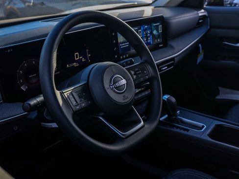 New 2026 Nissan Kicks SV image 13