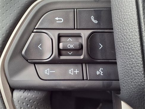 New 2026 Toyota 4Runner SR5 image 18