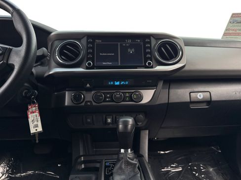 Used 2022 Toyota Tacoma SR5 AWD/4WD image 11
