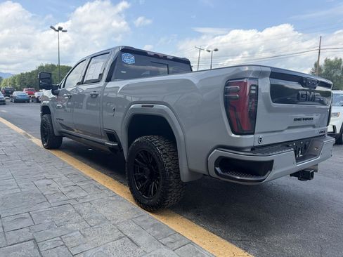 Used 2024 GMC Sierra 2500 AT4 w/ AT4 Premium Plus Package AWD/4WD image 6