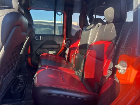 Used 2023 Jeep Wrangler Unlimited Rubicon 4xe image 16