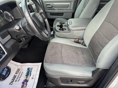 Used 2019 RAM 1500 Big Horn AWD/4WD image 18