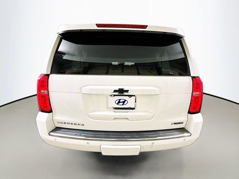 Used 2018 Chevrolet Suburban Premier image 6