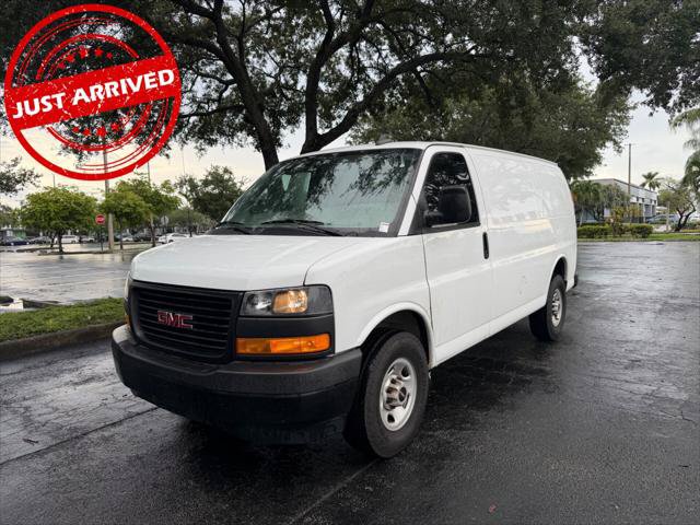Used 2023 GMC Savana 2500 w/ Driver Convenience Package RWD image 1