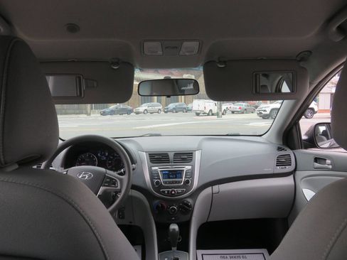 Used 2017 Hyundai Accent Value Edition image 13