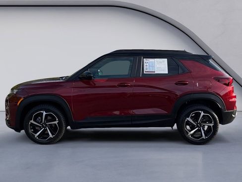 Used 2023 Chevrolet TrailBlazer RS w/ Convenience Package FWD image 2