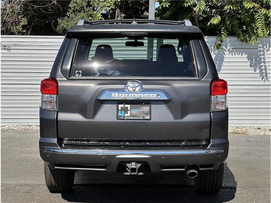 Used 2010 Toyota 4Runner SR5 AWD/4WD image 11