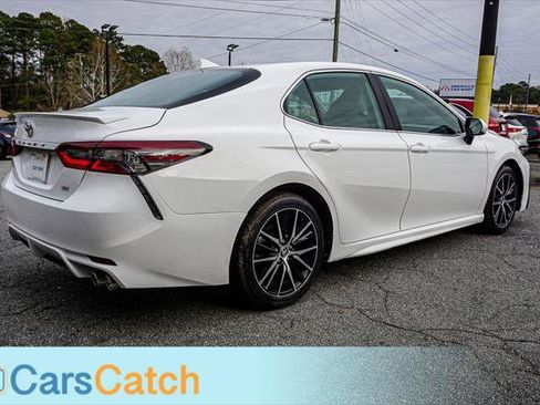 Used 2023 Toyota Camry SE image 15