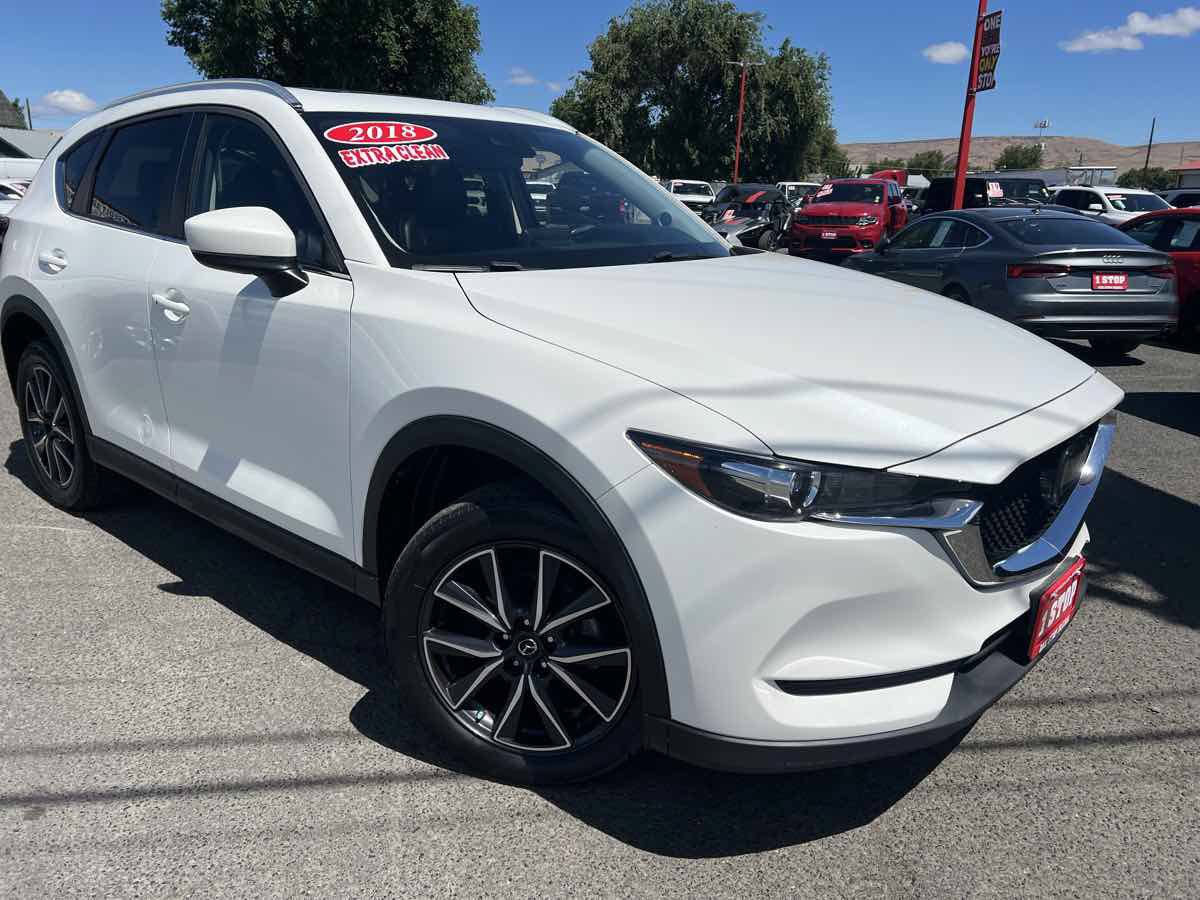 Used 2018 MAZDA CX-5 Touring w/ Preferred Equipment Package AWD/4WD image 4