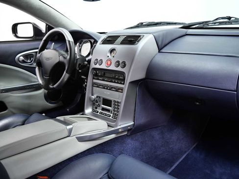 Used 2003 Aston Martin Vanquish image 14