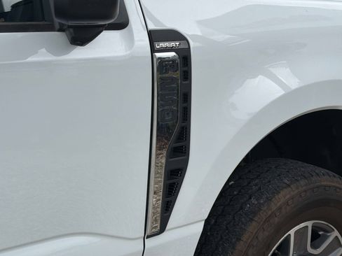 Used 2024 Ford F250 Lariat AWD/4WD image 22
