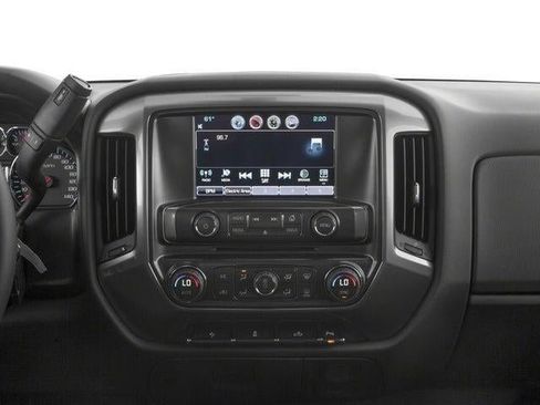 Used 2018 Chevrolet Silverado 1500 LT w/ All Star Edition AWD/4WD image 10