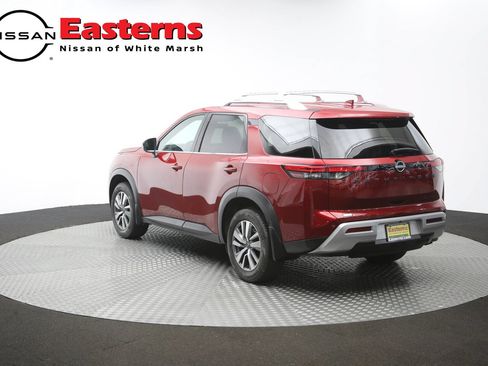 Used 2023 Nissan Pathfinder SL w/ Lighting Package (N92) AWD/4WD image 60