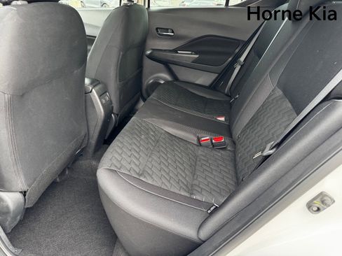 Used 2023 Nissan Kicks SV image 12