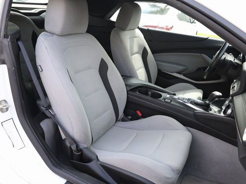 Used 2023 Chevrolet Camaro LT image 19