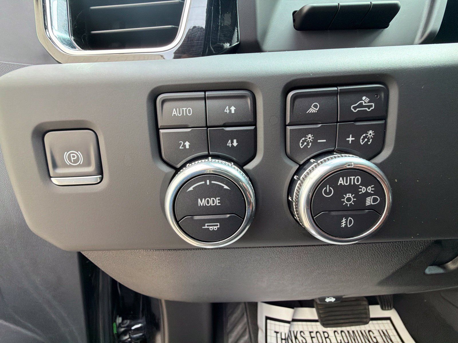 Used 2024 GMC Sierra 3500 Denali w/ Denali Reserve Package AWD/4WD image 16