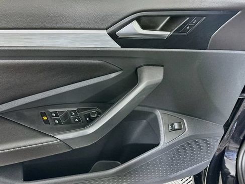 Certified 2025 Volkswagen Jetta S FWD image 18
