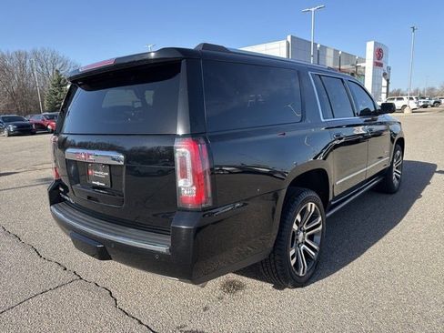 Used 2018 GMC Yukon XL Denali w/ Denali Ultimate Package image 12