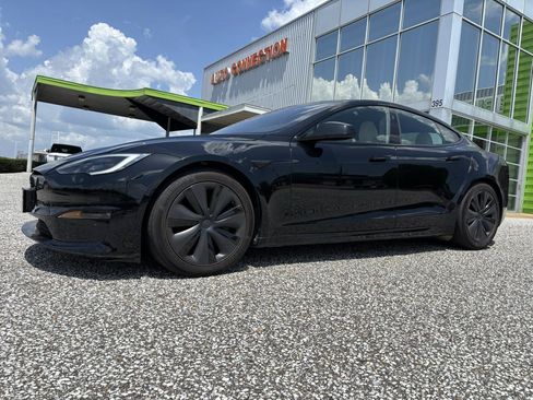Used 2022 Tesla Model S AWD/4WD image 2