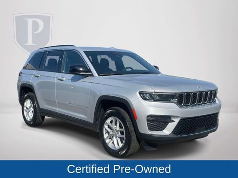 Certified 2025 Jeep Grand Cherokee Laredo X AWD/4WD image 2