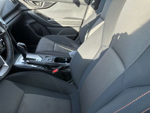 Used 2021 Subaru Crosstrek 2.0i Premium image 5