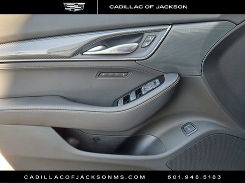 New 2026 Cadillac CT5 V RWD image 10