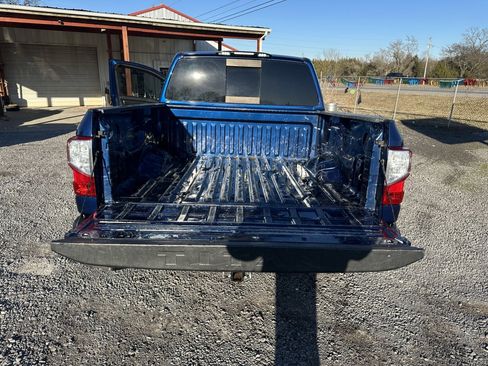 Used 2021 Nissan Titan SV w/ Accessory Utility Package AWD/4WD image 19