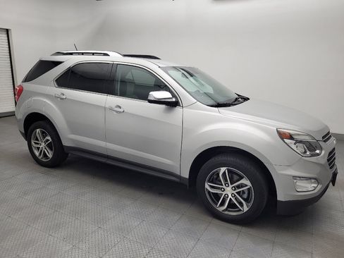 Used 2017 Chevrolet Equinox Premier w/ Enhanced Convenience Package FWD image 11