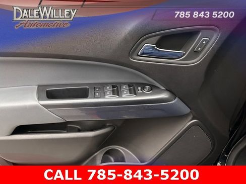 Used 2021 Chevrolet Colorado Z71 w/ Z71 Midnight Edition image 16