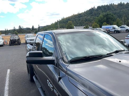 Used 2016 RAM 1500 Express AWD/4WD image 5