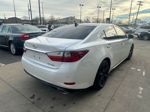 Used 2016 Lexus ES 350 w/ Luxury Package w/Wood Trim image 5