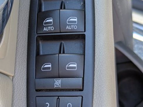 Used 2011 RAM 2500 SLT image 14