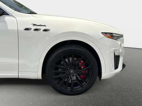 Used 2024 Maserati Levante Modena Ultima image 21