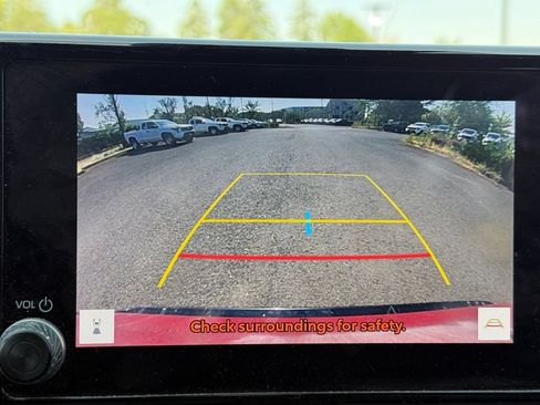 Used 2024 Toyota RAV4 SE w/ Weather & Moonroof Package AWD/4WD image 11