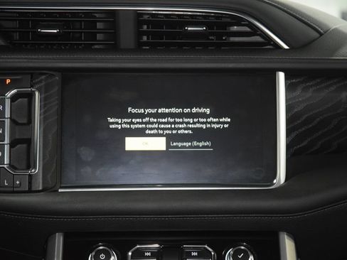 Used 2024 GMC Yukon Denali AWD/4WD image 34