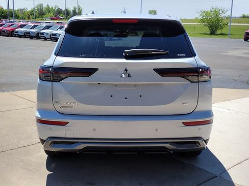 New 2026 Mitsubishi Outlander SE AWD/4WD image 17