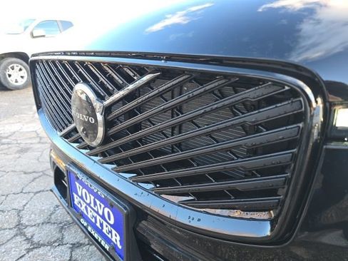 New 2026 Volvo XC60 B5 Plus w/ Climate Package image 11