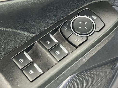 Used 2021 Ford Escape SE w/ SE Sport Appearance Package image 32