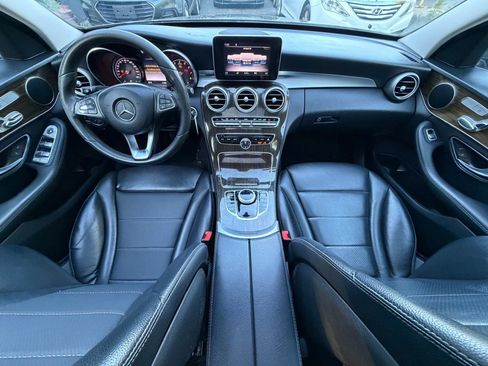 Used 2018 Mercedes-Benz C 300 4MATIC Sedan image 47