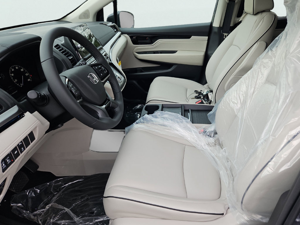 New 2026 Honda Odyssey Touring image 22