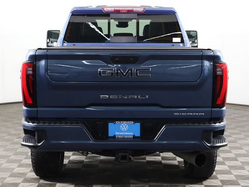 Used 2024 GMC Sierra 2500 Denali Ultimate AWD/4WD image 18