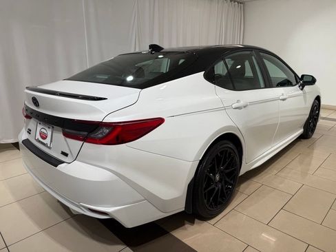 Used 2026 Toyota Camry XSE w/ Premium Package AWD/4WD image 5