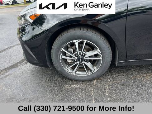 Certified 2023 Kia Forte LXS FWD image 17