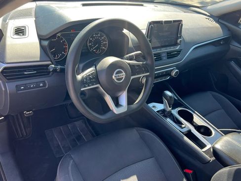 Used 2021 Nissan Altima 2.5 SV FWD image 14