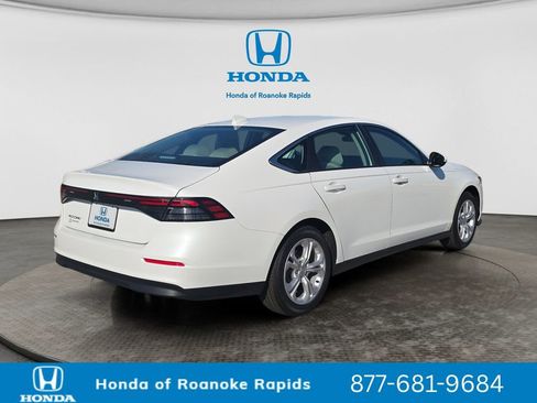 New 2026 Honda Accord LX image 5