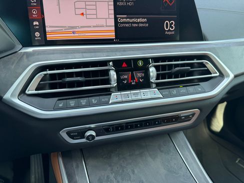 Used 2022 BMW X5 sDrive40i w/ Premium Package RWD image 19