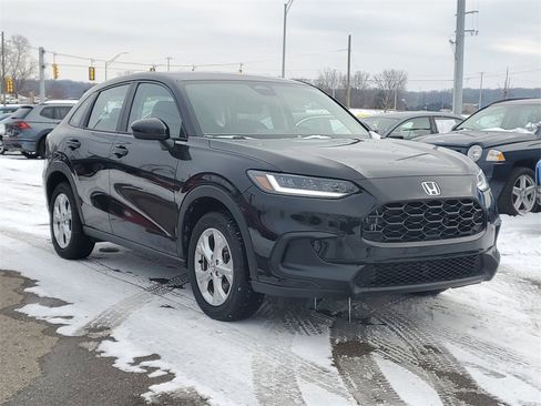 Certified 2023 Honda HR-V LX image 4