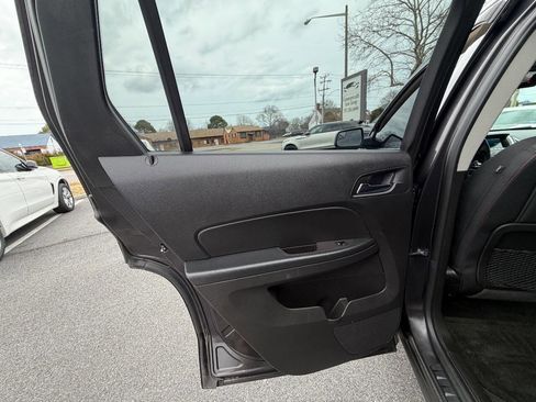 Used 2014 GMC Terrain SLE image 32