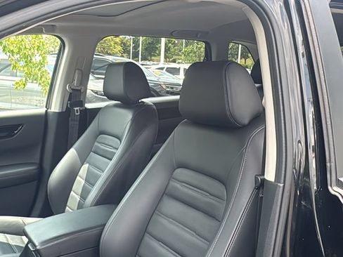 Used 2024 Honda CR-V EX-L image 11