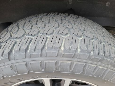 Used 2021 GMC Sierra 1500 AT4 w/ AT4 Premium Package image 33